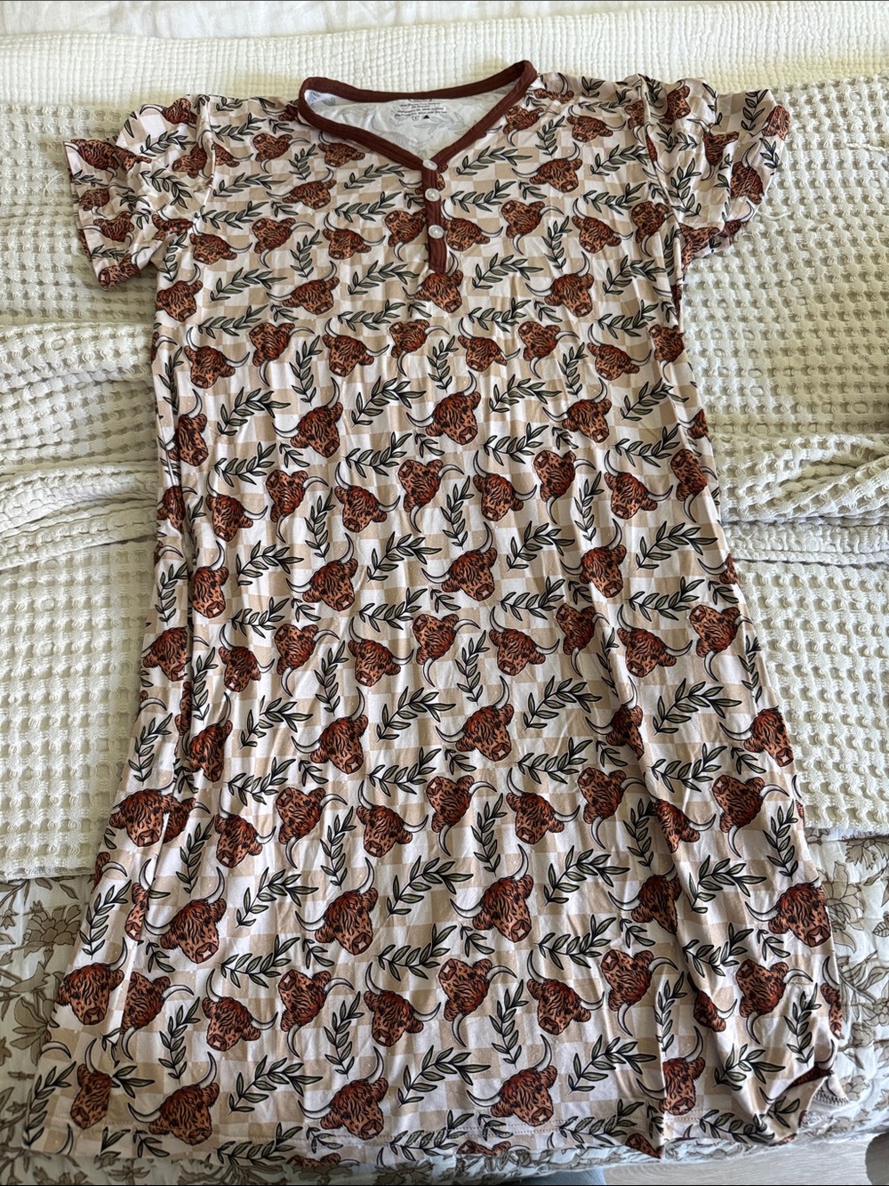 BAMBOO Cream Dress with Brown Leaf & Heart Motif